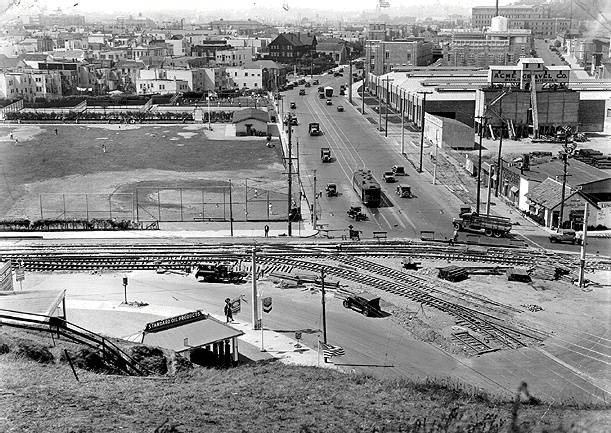 Bernlhts$potrero-and-army-north-view.jpg