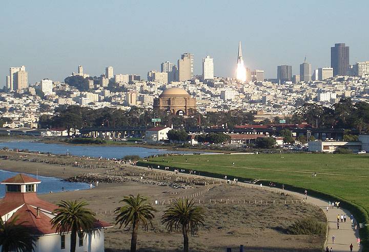 Palace-of-Fine-Arts-w-sun-hitting-Pyramid-in-background 8050.jpg