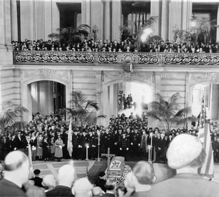 Funeral of annie laurie 1936 AAA-5641.jpg