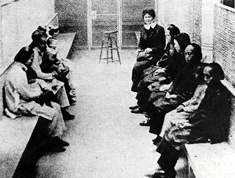 Outofsf$angel-island-detainees.jpg