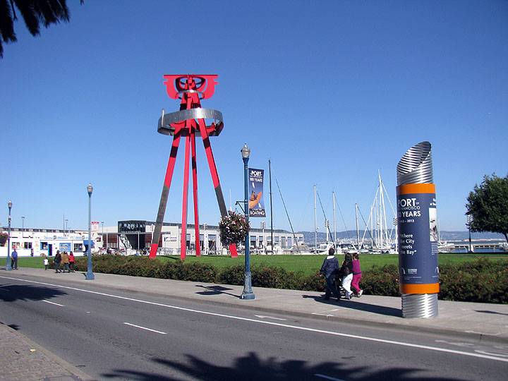 Suvero-monument-south-beach 5967.jpg