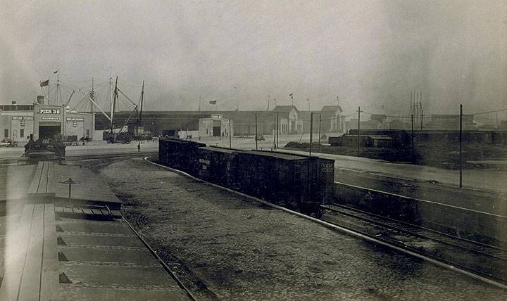 Docks-S.E.-from-1st-and-Brannan,-March-31,-1921.jpg