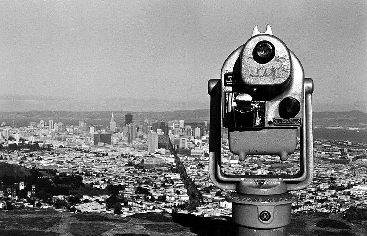 Twin-peaks-tourist-view.jpg