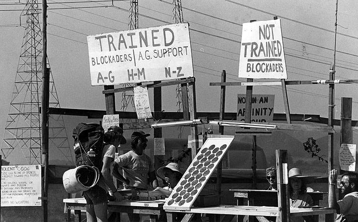 Diablo-blockaders-check-in-table.jpg