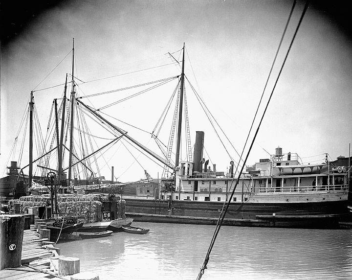 Steam-schooner-Yosemite-at-Pope-and-Talbot-Wharf-1910-1919-A12.9.314nl.jpg