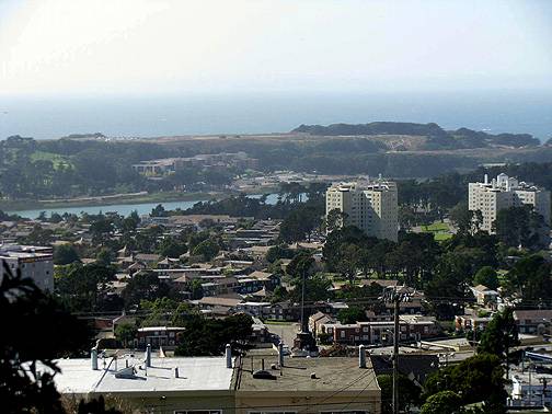 Brooks-park-view-of-SFSU-and-Funston 4504.jpg