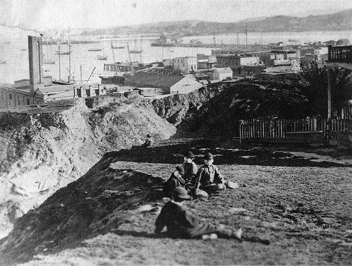 Boys-atop-rincon-hill-c-1870s-CHS2010.292.jpg