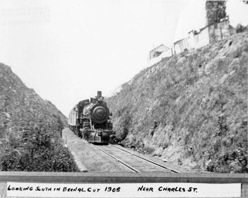 Looking south in Bernal Cut near Charles Street 1905 AAB-8697.jpg