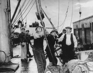 Ilwu2$dock-workers.jpg