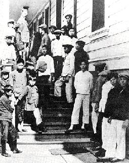 Outofsf$angel-island-detainees-2.jpg