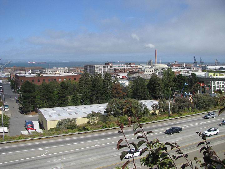 View-across-280-towards-shipyards-from-Potrero-Hill 0477.jpg