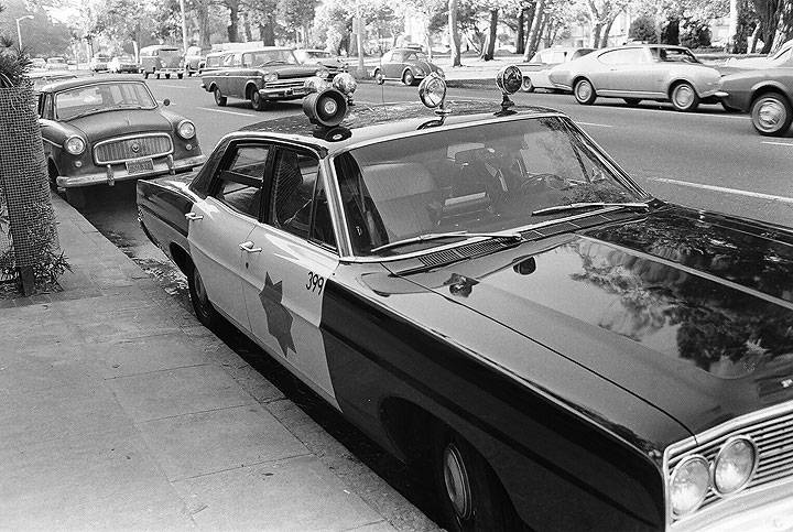 Sfpd-squad-car-by-Panhandle 00070003 Chuck-Gould.jpg