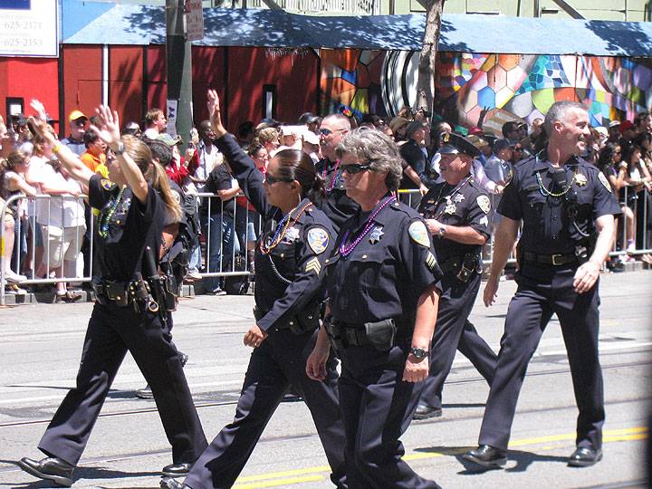 Sfpd-march-in-2011-pride-march 2391.jpg