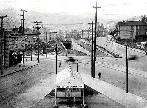 Castro1$west-portal-tunnel-c-1919.jpg