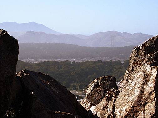 DSC00452 hazy-closeup-view-of-gg-and-Mt-Tam-from-tank-hill.jpg