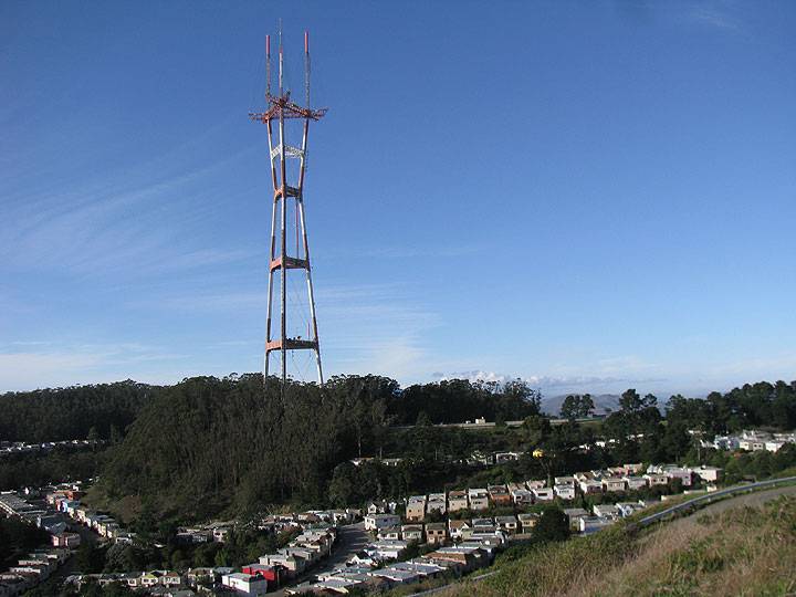 Midtown-terrace-w-Sutro-Tower-over-Dec-2010 2084.jpg