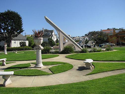 Urbano-sundial 4477.jpg