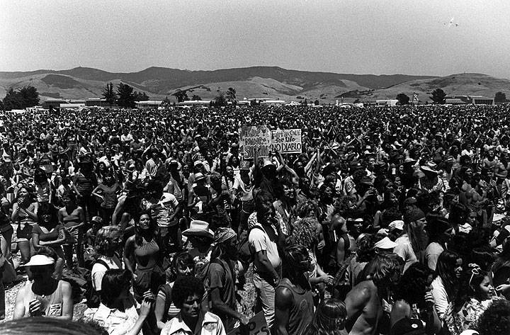 Diablo-30000-crowd-SLO-6-30-79-NO-nuke-RALLy-jessica-collett.jpg