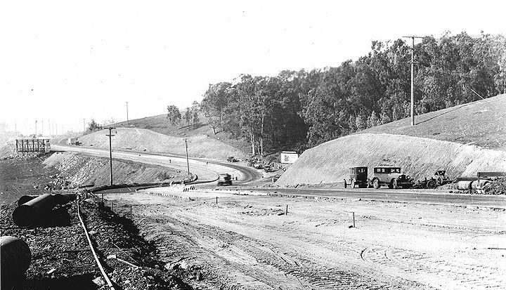 Portola-Drive-widening-west-from-Clipper-Nov-7-1929-SFDPW.jpg