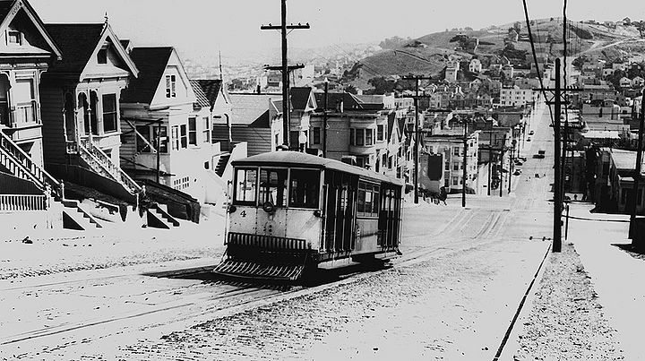 Cable-Car-on-Castro-betw-23rd-and-Alvarado-south-1940 72dpi.jpg