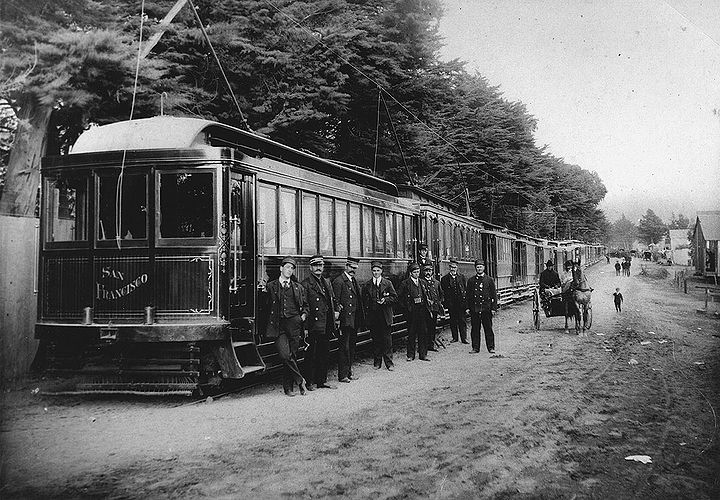 Maybe-Colma-Cemetery-streetcars-all-lined-up-nd-maybe-late-1910s.jpg