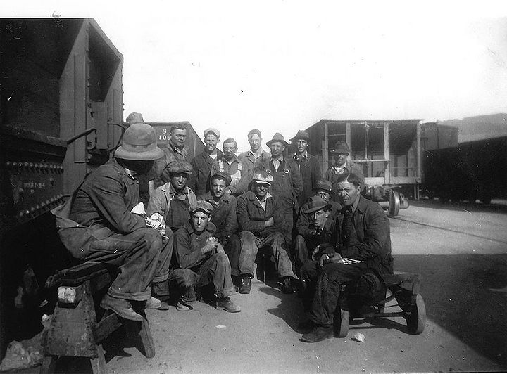 Southern-pacific-roundhouse-1942-second-row-center-Frank-I-Alioto.jpg