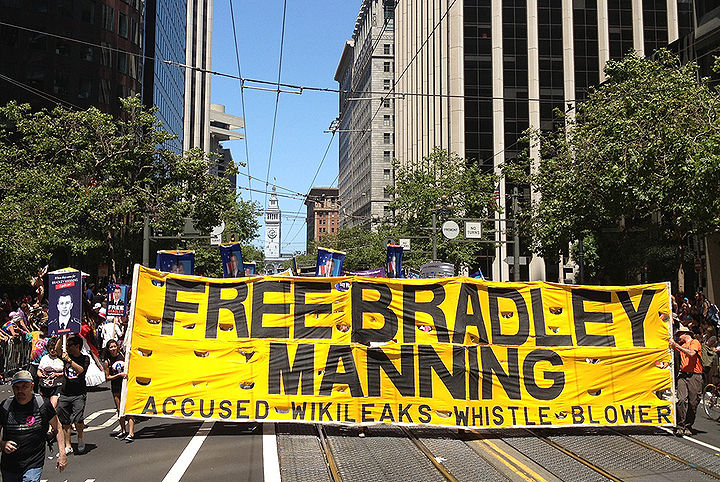 Free bradley manning 2247.jpg