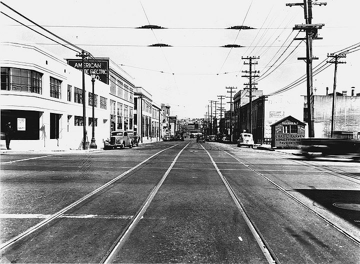 Howard-and-11th-c-1940s-looking-south.jpg