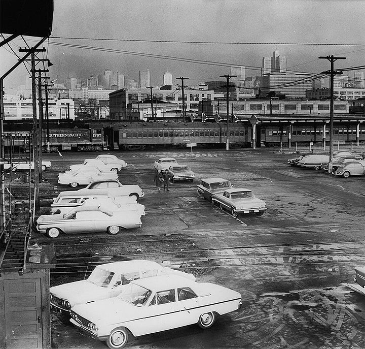 4th-St-NW-at-King-St-SP-depot-at-right-Jan-26-1965 72dpi-SF-Main-Library.jpg