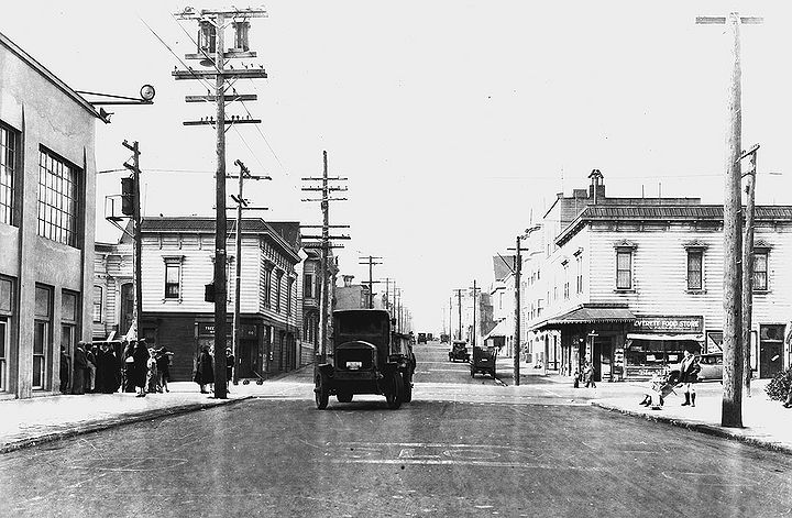 17th-St-west-at-Sanchez-1928-SFPL.jpg